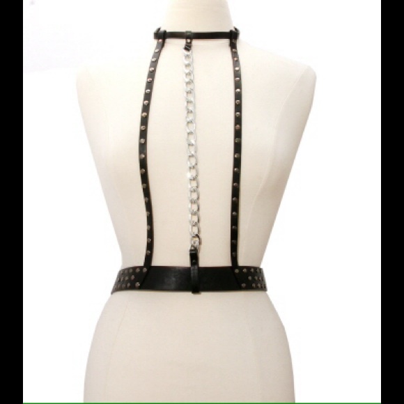 Black Body Strap With Chain
