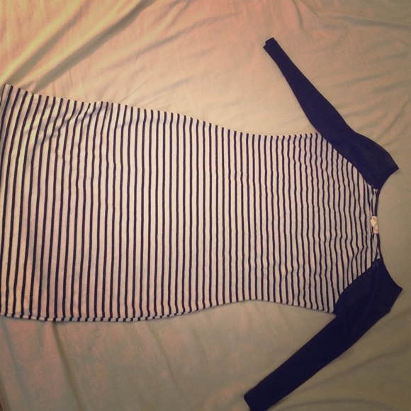 ✨Sheer Black Sleeves With a Black& White Stripes✨ - Picture 1 of 1