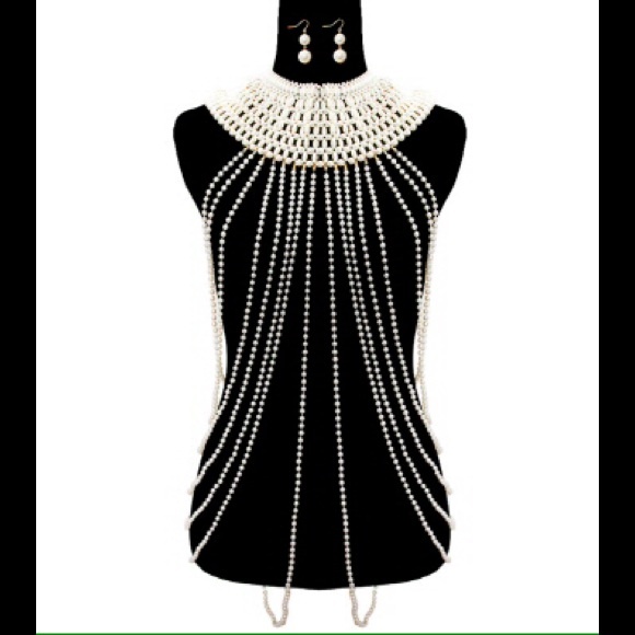 Multi Layered Pearl Body Necklace & Earring Set
