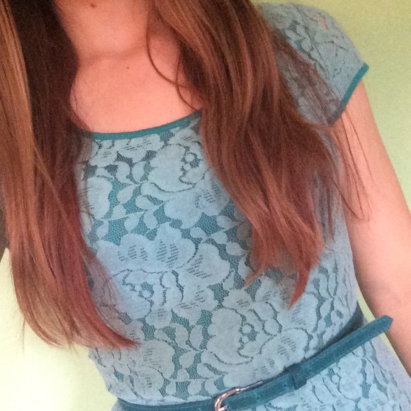 BUNDLED Lace Skater Dress w/ Belt - Picture 2 of 4