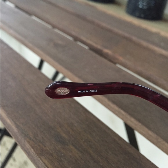 ❌sold❌Purple Fossil Polarized sunglasses - Picture 4 of 4