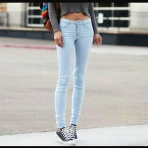 Baby blue jeggings
