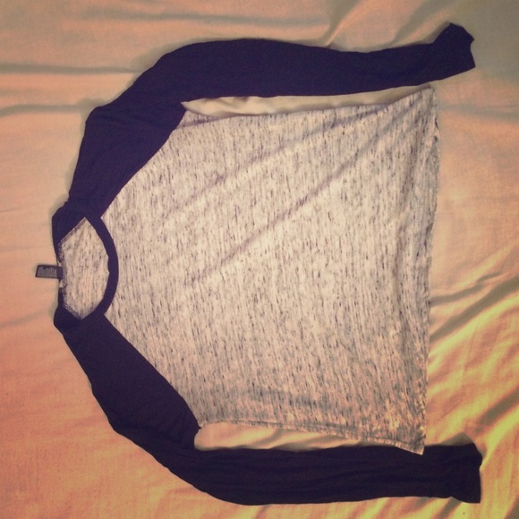 ✨Cute T-Shirt✨ - Picture 1 of 1