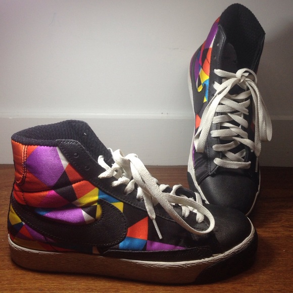 Nike hightop sneakers