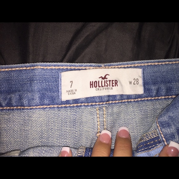 Hollister denim shorts - Picture 3 of 4
