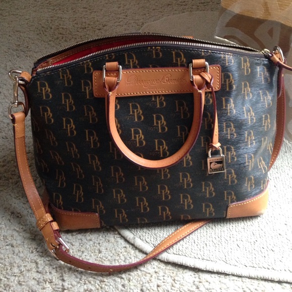 Dooney & Bourke purse