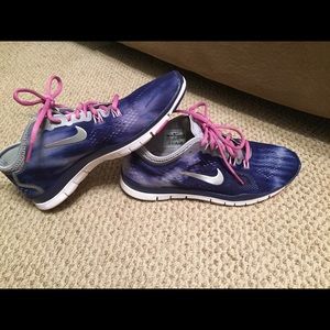 Nike free 5.0 size 9.5