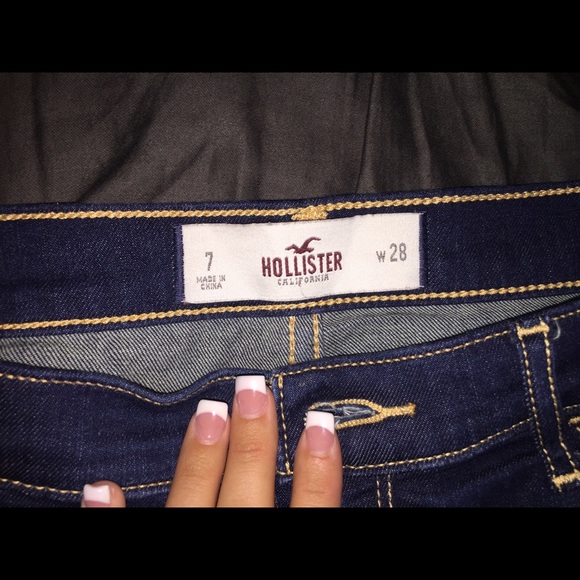 Dark wash denim shorts - Picture 3 of 4