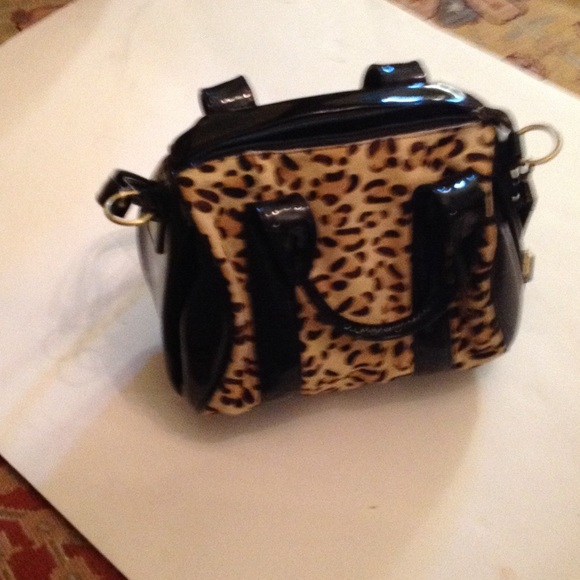 Street Level Handbags - Handbag good Condition Patent and calf Hair