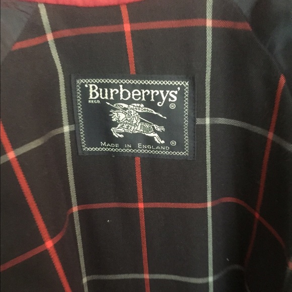 Authentic Burberry coat - Picture 4 of 4