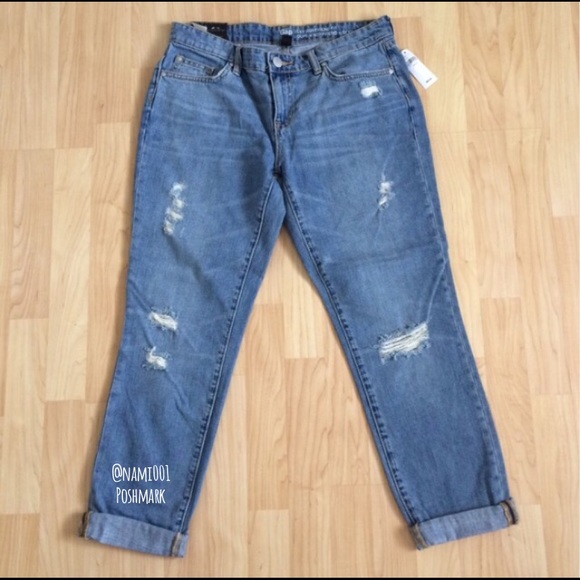❌SOLD IN A BUNDLE❌ GAP Sexy Distressed BF Jeans - Picture 3 of 4