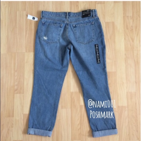❌SOLD IN A BUNDLE❌ GAP Sexy Distressed BF Jeans - Picture 4 of 4
