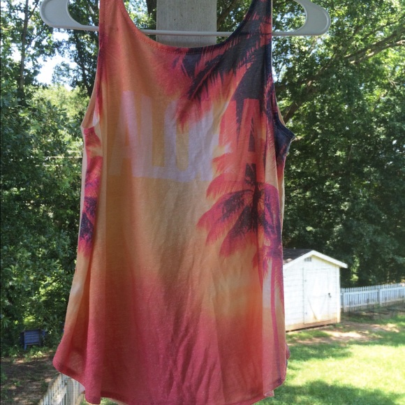 Hawaiian themed tank top