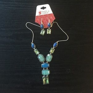 Charming Charlie necklace and earrings