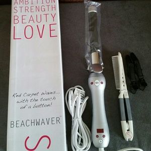 FINAL Price⤵*BNIB* - BEACHWAVER curling iron