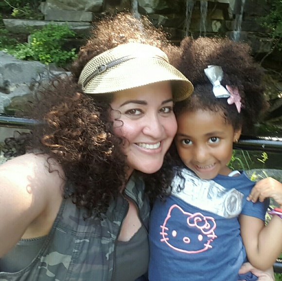 Meet the Posher - Picture 3 of 3