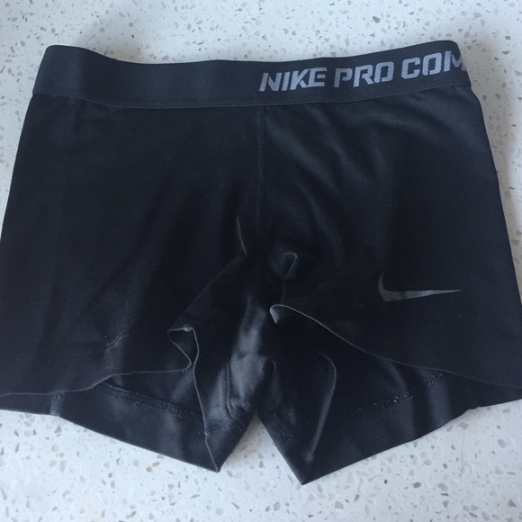 Nike Pro Combat