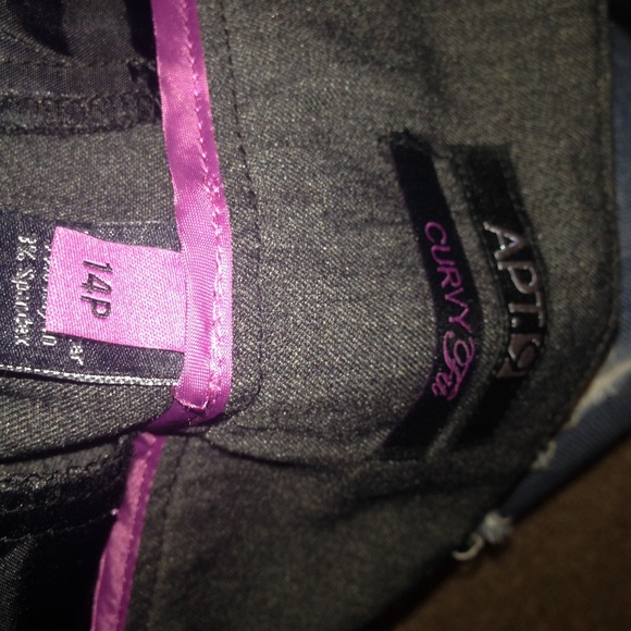 Sold🚫 - Picture 3 of 4