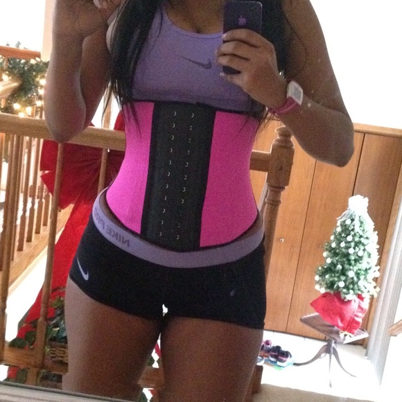 Pink workout corset - Picture 2 of 2