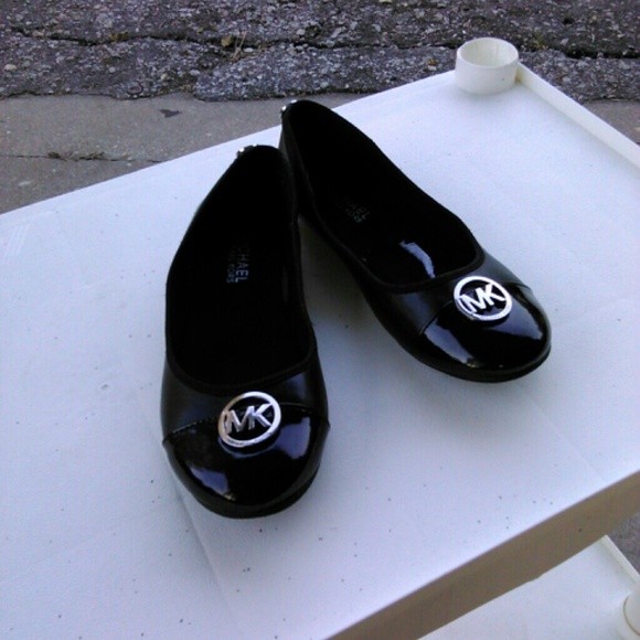 Michael kors black flats