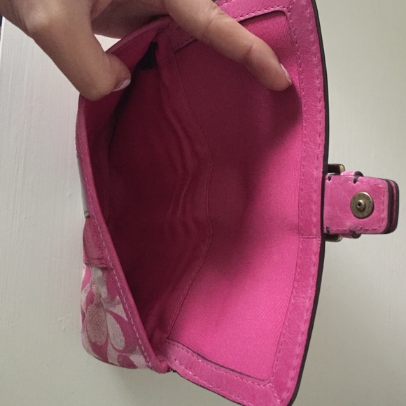 Coach wallet/wristlet in signature canvas - Picture 2 of 3