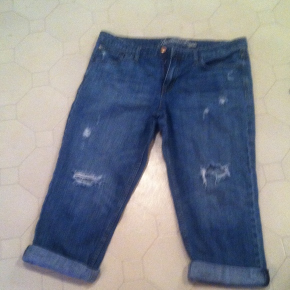 AE capris!!