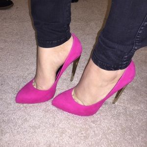 ⛔️SOLD⛔️Giuseppe Zanotti Metal Heel Pumps