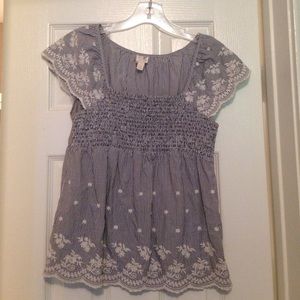Anthropologie embroidered blue and white top