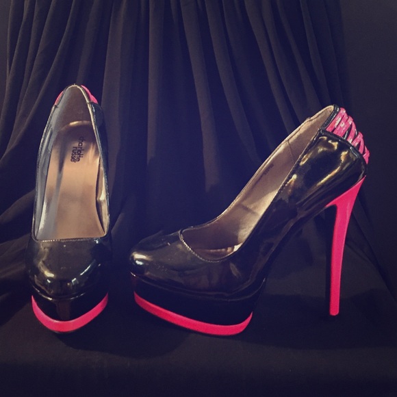 Black & Hot Pink Patent Leather Round Toe Pumps