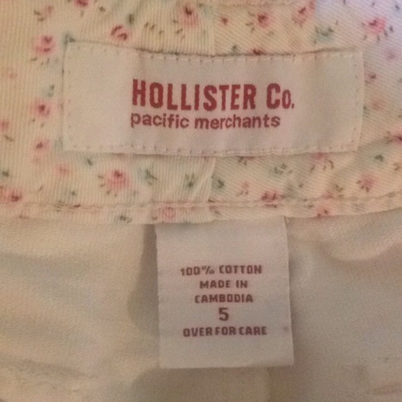 White Hollister shorts - Picture 3 of 3