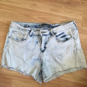Hot Topic Lovesick Short Size 15