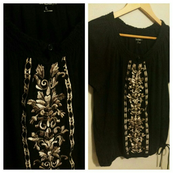 *sold* Boho Black embroidered top - Picture 2 of 4