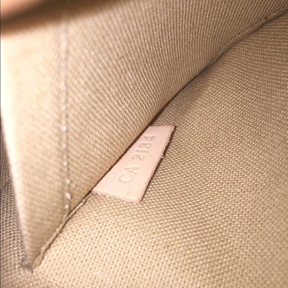 🎉🚫Sold🚫🎉Authentic Louis Vuitton Pochette NM - Picture 3 of 4