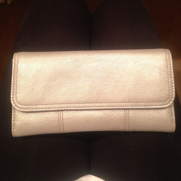 silver wallet