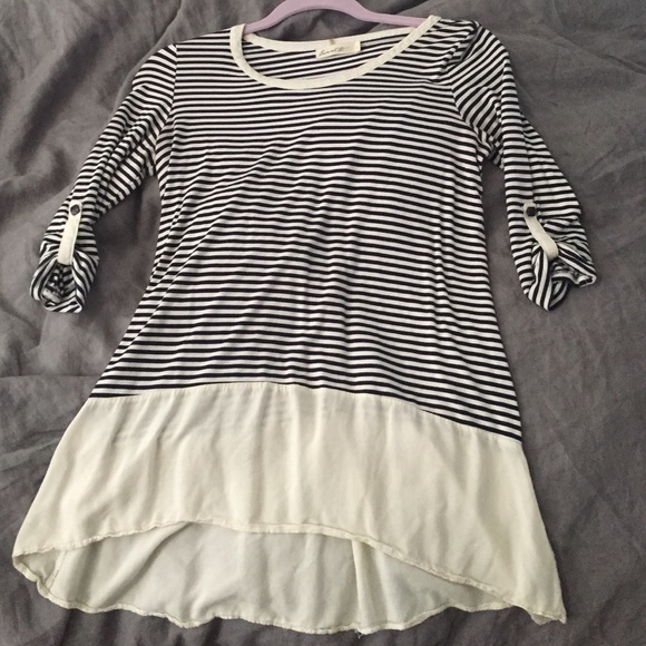 Navy/Cream Top