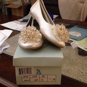 girls ivory ballet flats