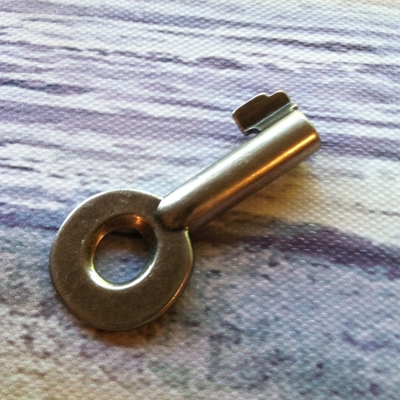SOLD-----------Journey Key Pendant - Picture 2 of 4