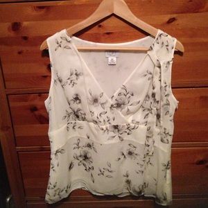 Sleeveless blouse