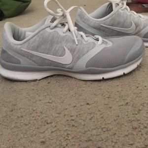 Nike Tennis Shoes