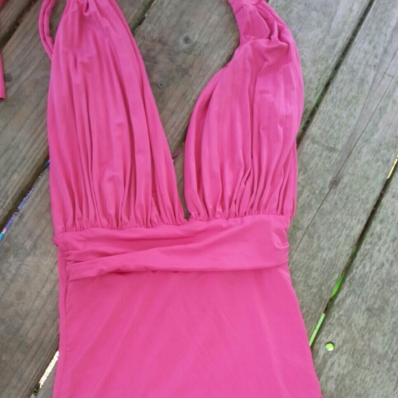 Halter top - Picture 1 of 1
