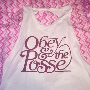 Obey tank