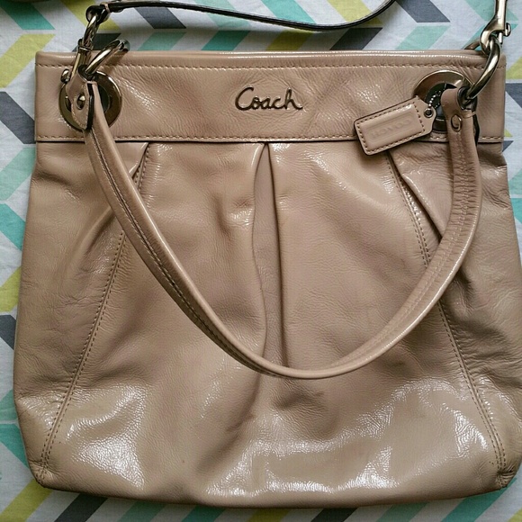 Coach handbag w/ detachable crossbody strap