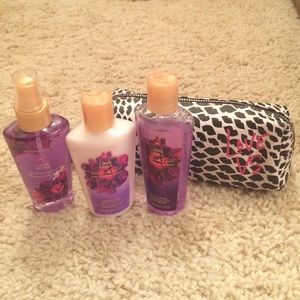Victoria's Secret bath and body set