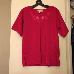 Super cute t shirt