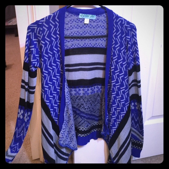 Francesca's sweater wrap