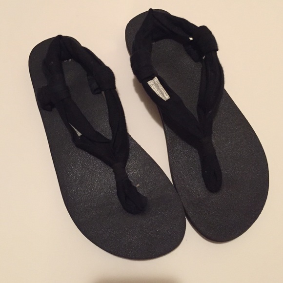 Sanuk sandals