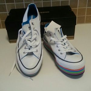 Converse white platform