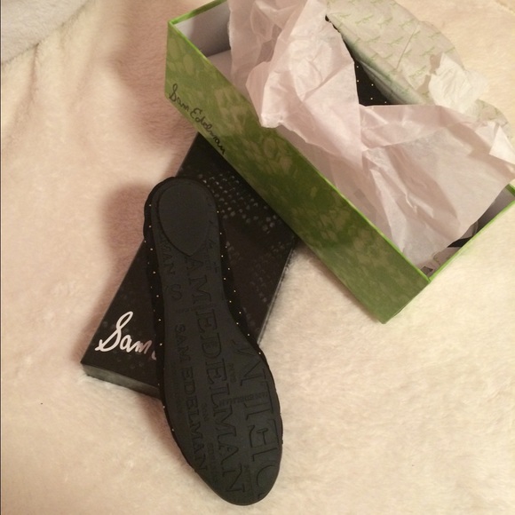 Sam Edelman Black Flats - Picture 4 of 4