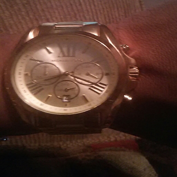 Michael Kors watch - Picture 2 of 3