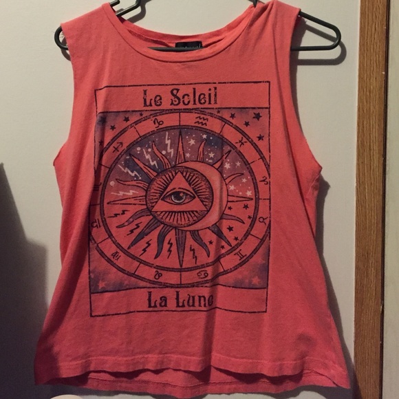 Wetseal sleeveless shirt